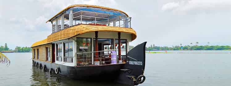 Three Bedroom Deluxe Houseboat