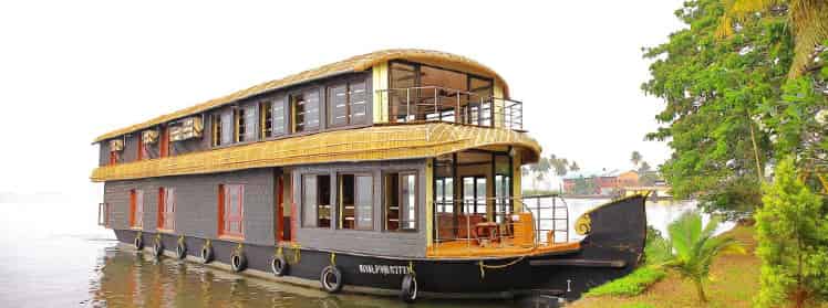 Five Bedroom Deluxe Houseboat