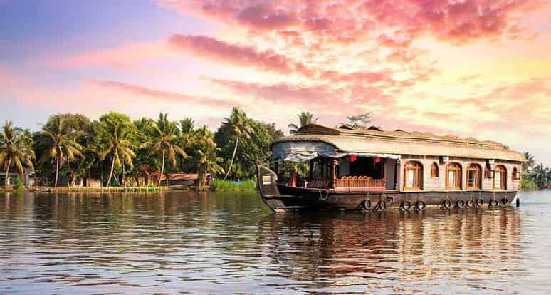 Kerala Houseboat day trip Packages