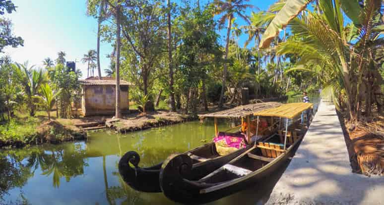 Kerala Village Canoe Cruise